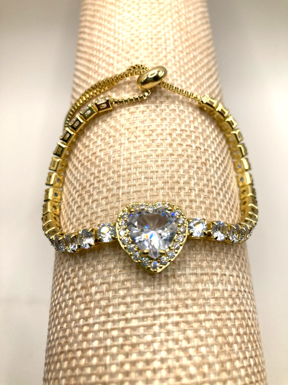 Heart Center Stone Slider Tennis Bracelet Made with Swarovski Elements Sz 9